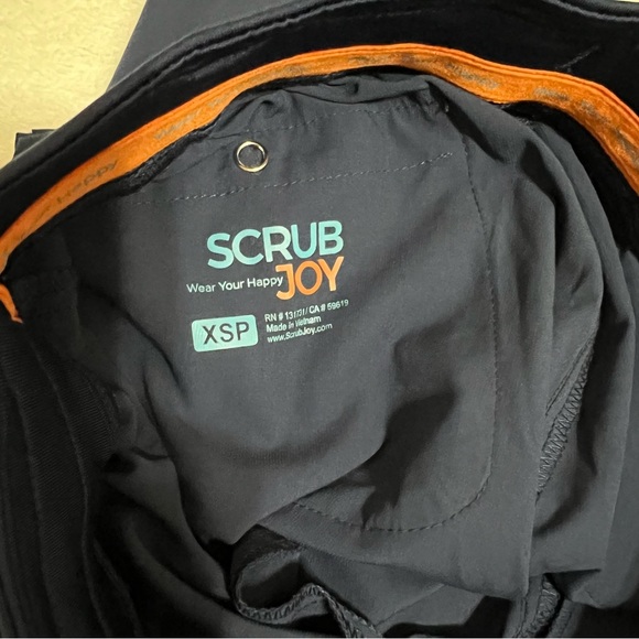 ScrubJoy scrub top & bottoms - Picture 7 of 10